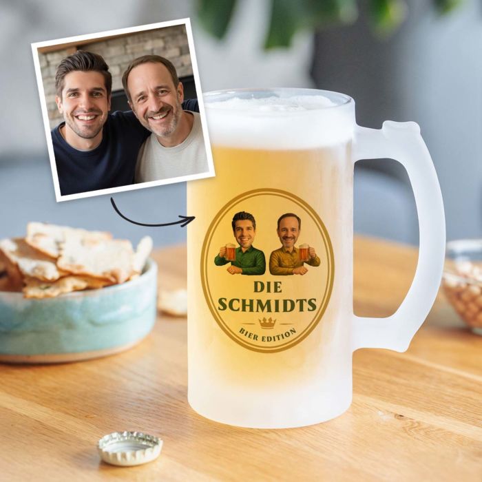 Personalisierbarer Bierkrug mit zwei Gesichtern und Logo