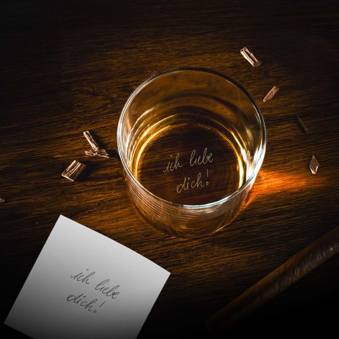 Personalisierbares Whisky Glas mit deiner Handschrift